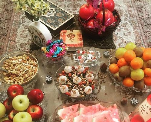 عکس شب یلدا خانواده