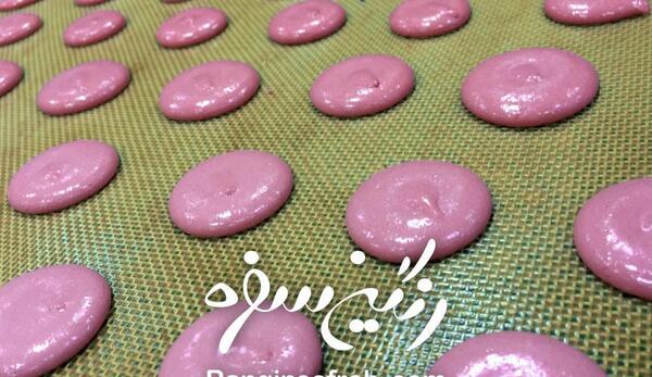 عکس شیرینی ماکارون صورتی