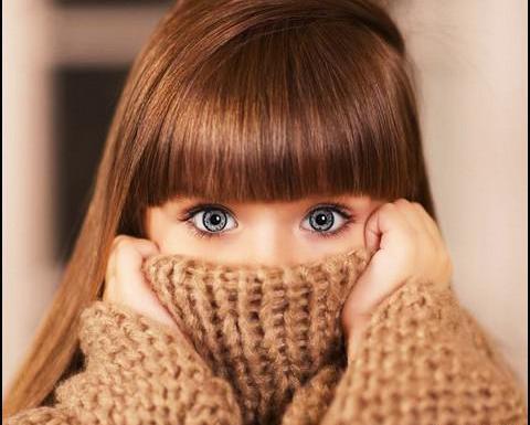 عکس دختر کوچولو عروسکی
