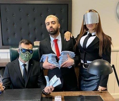 عکس از آمیا