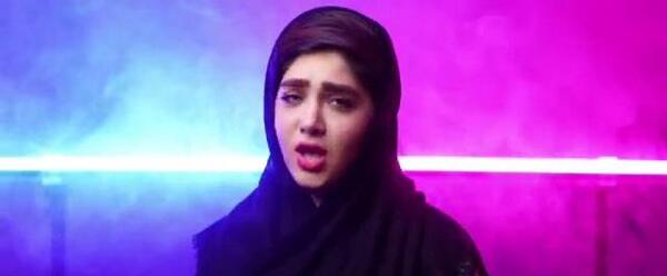 عکس خواننده زن نسترن