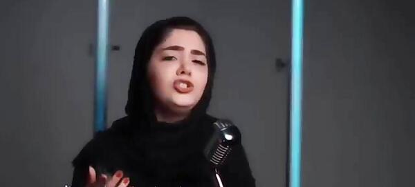 عکس خواننده زن نسترن