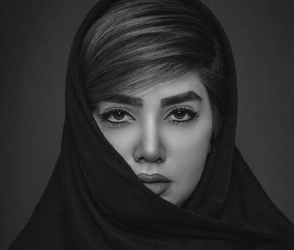 عکس خواننده زن نسترن