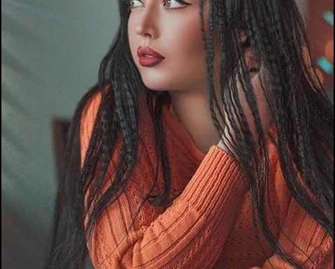 عکس دختر مو بلند صورتی