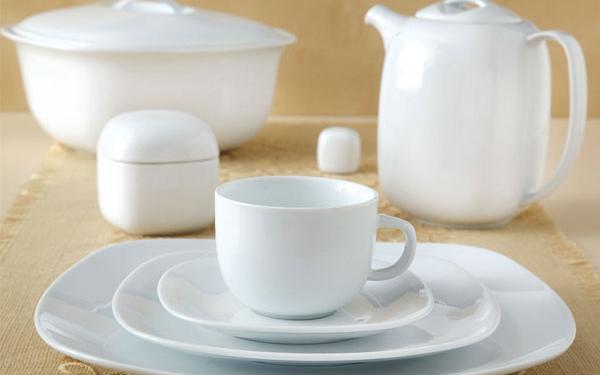 عکس ظروف چینی سفید ساده