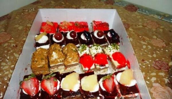 عکس شیرینی داخل جعبه