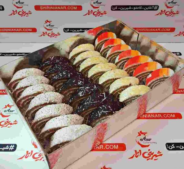 عکس شیرینی داخل جعبه