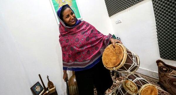 عکس خواننده زن بندری