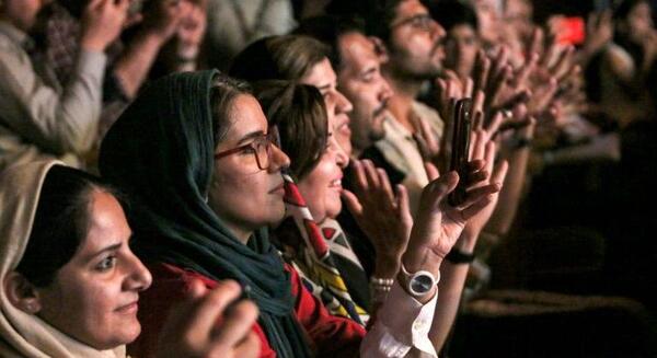 عکس خواننده زن بندری