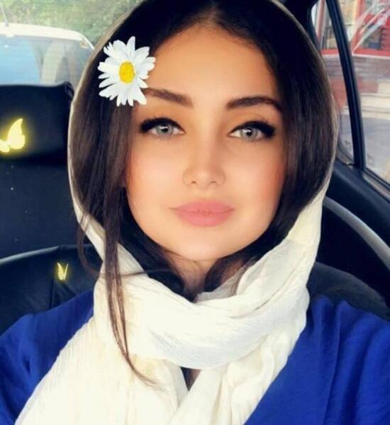 عکس دختر جذاب با روسری