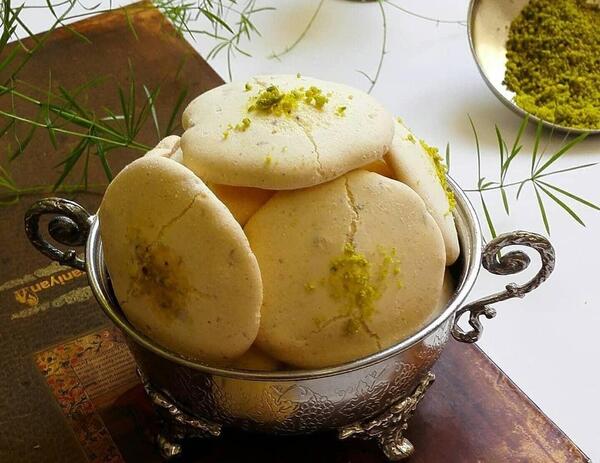 عکس شیرینی پفکی