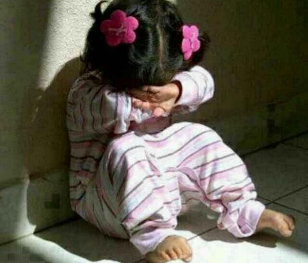 عکس دختر کوچولو ناراحت
