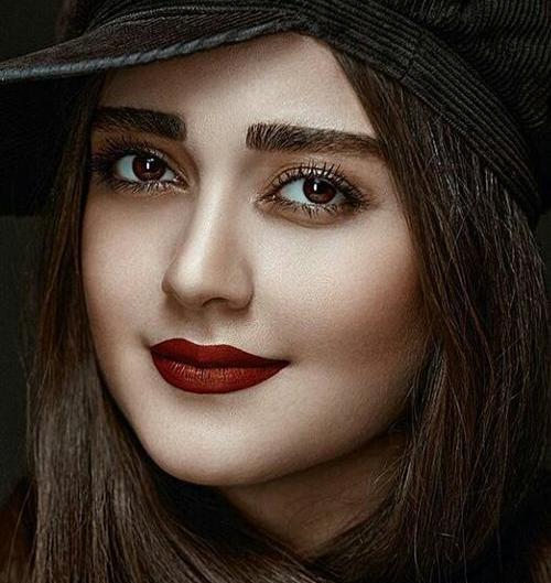 عکس پروفایل دختر خوشگل تنها