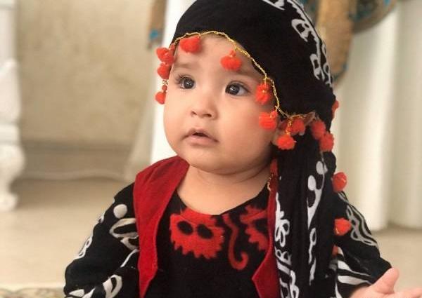 عکس دختر کوچولو با لباس محلی
