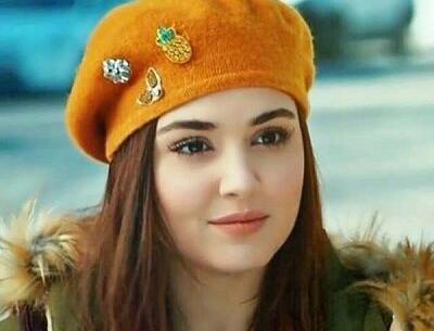 عکس خواننده دوقلوی زن ترکی