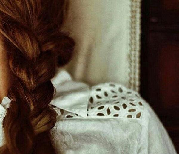 عکس دختر مو قهوه ای برای پروفایل