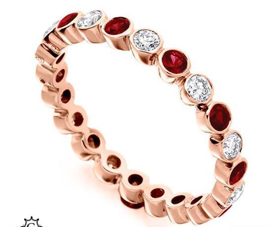 عکس انگشتر طلای نگین دار زنانه