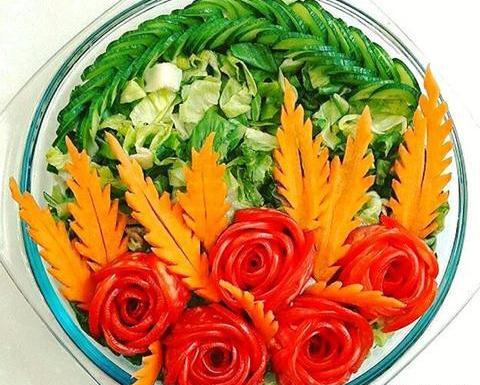 عکس ایده هایی برای تزیین سالاد فصل