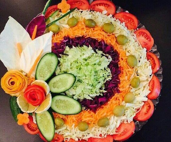 عکس ایده هایی برای تزیین سالاد فصل