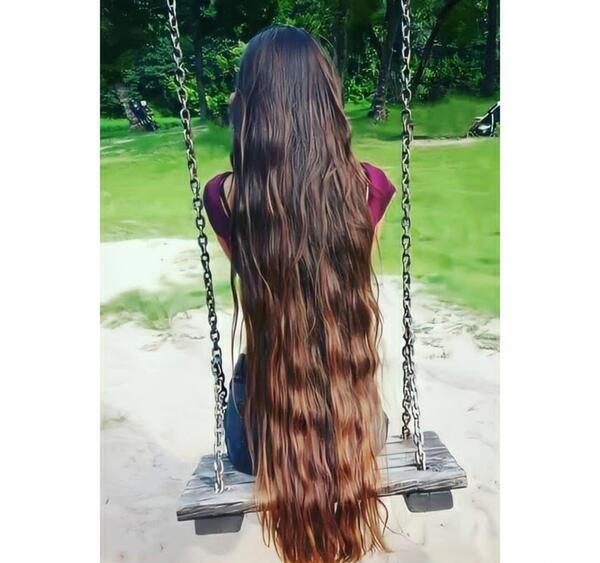 عکس دختر مو بلند پروفایل