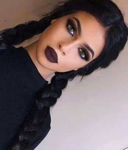 عکس دختر مو مشکی و چشم مشکی