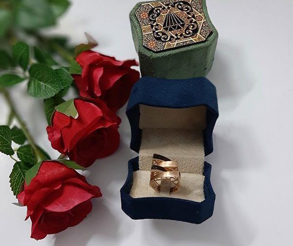 عکس انگشتر طلا هدیه