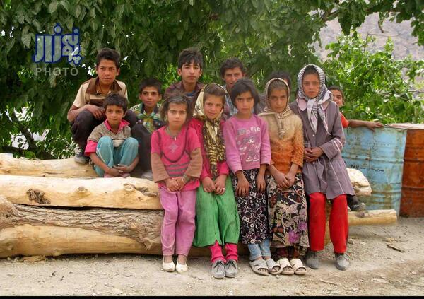 عکس دختر بچه روستایی