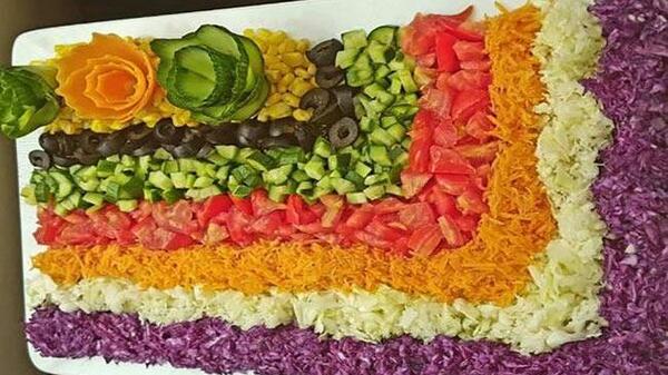 عکس ایده های تزیین سالاد کاهو و کلم