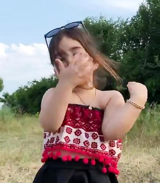 عکس دختر کوچولو روشا