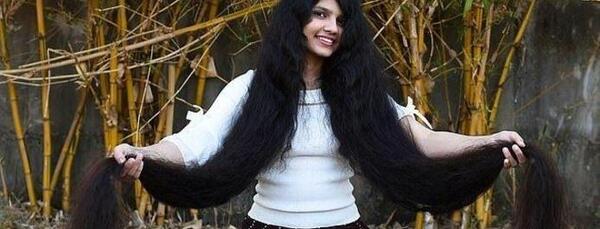 عکس دختر نوجوان مو مشکی