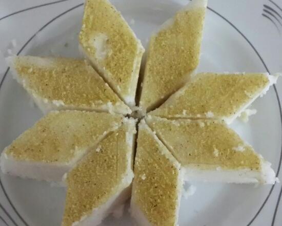 عکس شیرینی لوز
