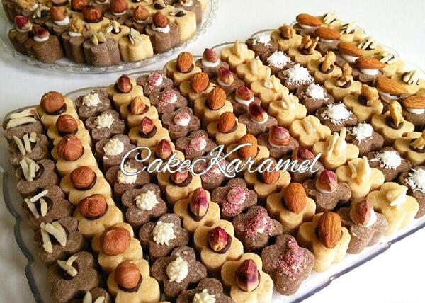 عکس شیرینی ارد نخودچی