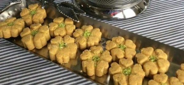 عکس شیرینی ارد نخودچی