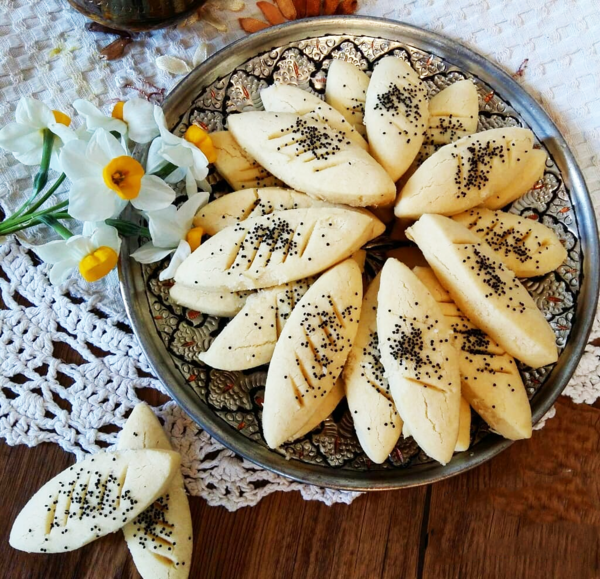 عکس شیرینی پیچ انگشتی