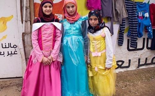 عکس لباس صورتی سیندرلا