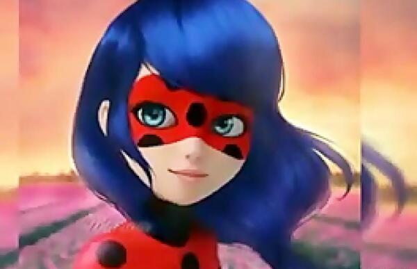 عکس های خوشگل دختر کفشدوزکی