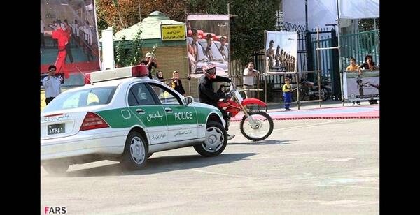 عکس ماشین نیروی انتظامی