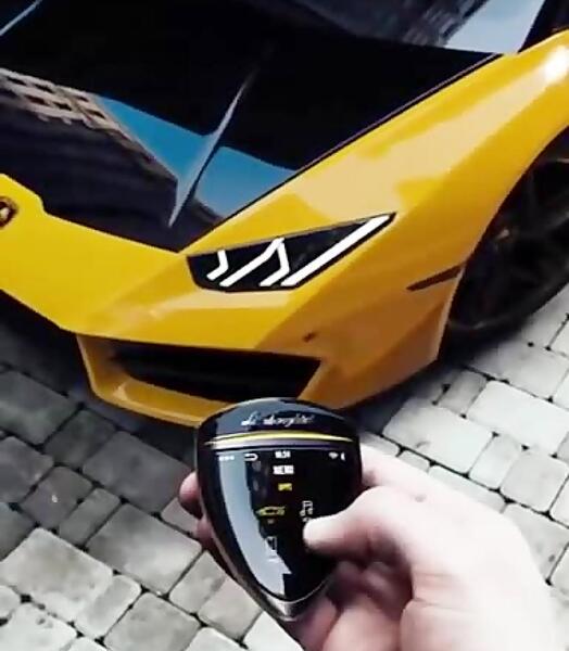 عکس ماشین لامبورگینی سفید