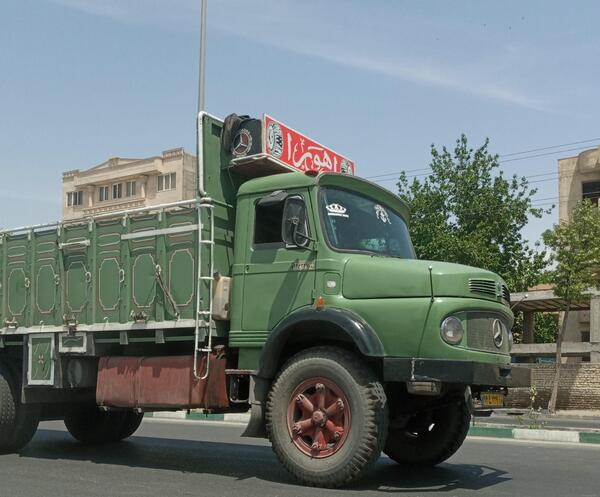 عکس ماشین بنز تک