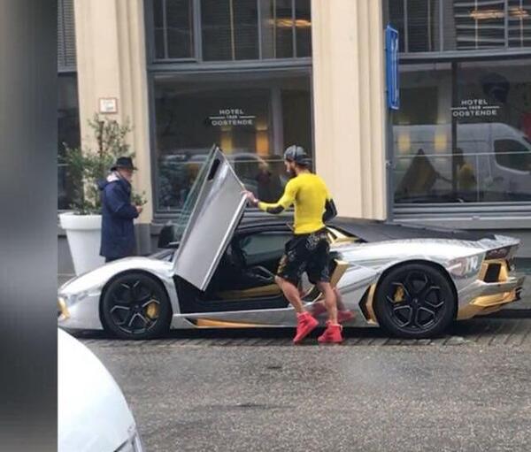 عکس ماشین لامبورگینی پرسپولیس