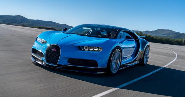 عکس ماشین بوگاتی قرمز صدفی