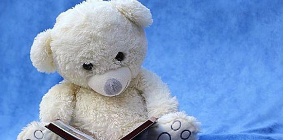 عکس کتاب برای پروفایل کودکانه