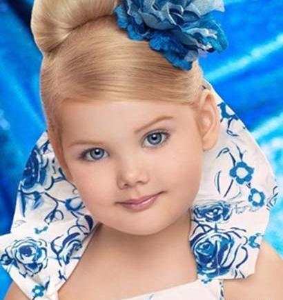 عکس دختر بچه شهید