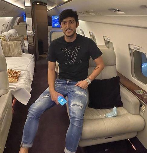 عکس جت شخصی سردار ازمون