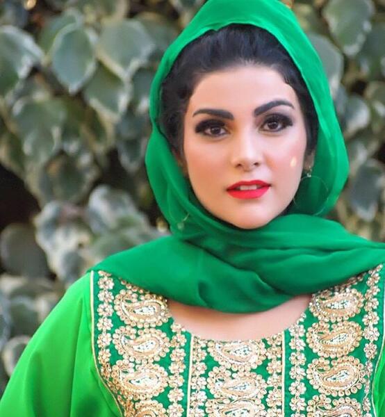 عکس دختر ترک با لباس محلی