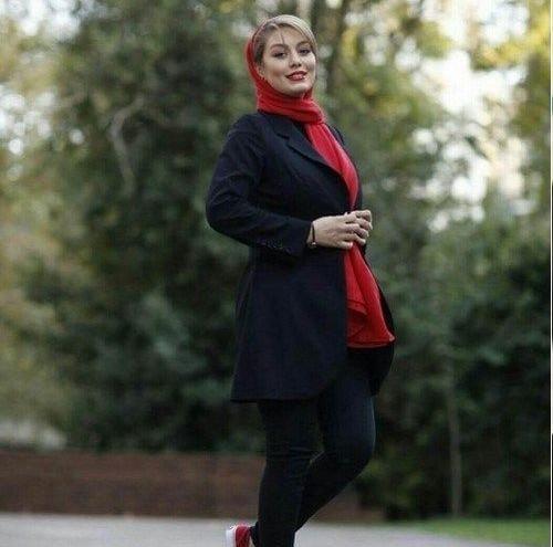 عکس سحر قریشی با لباس قرمز