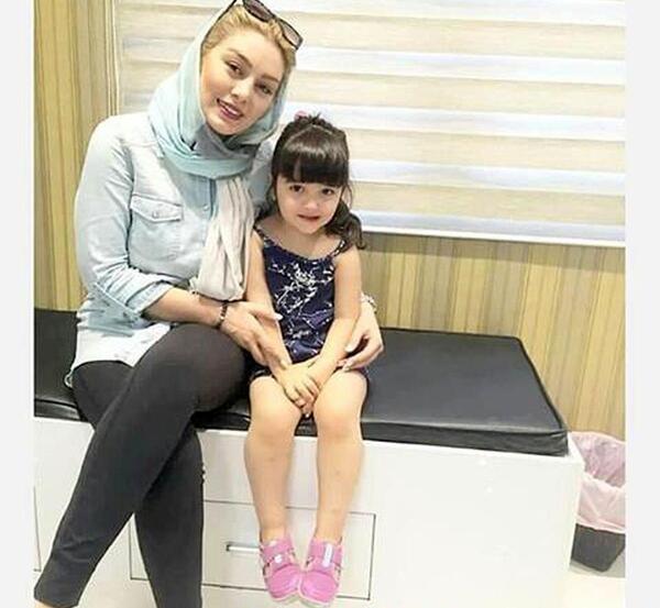 عکس سحر قریشی در خارج از کشور