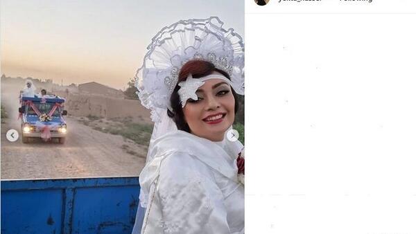 عکس سحر قریشی در نیسان آبی