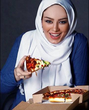عکس غذا خوردن سحر قریشی