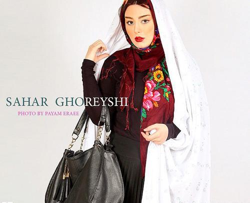 عکس سحر قریشی با لباس محلی